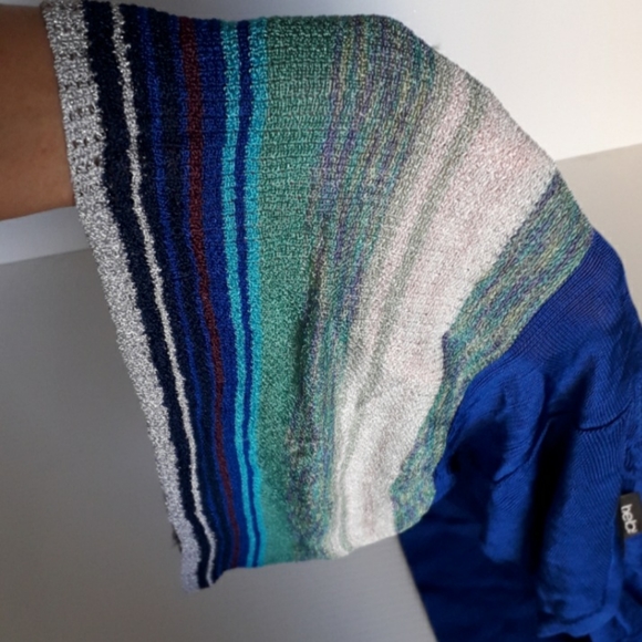 ● bebe | Crop Top - Picture 10 of 11